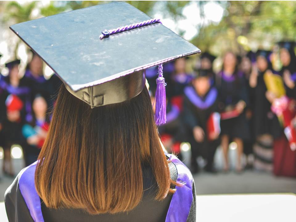 一毕业起薪就48K最吸金！近5年大学生最好找工作科系出炉