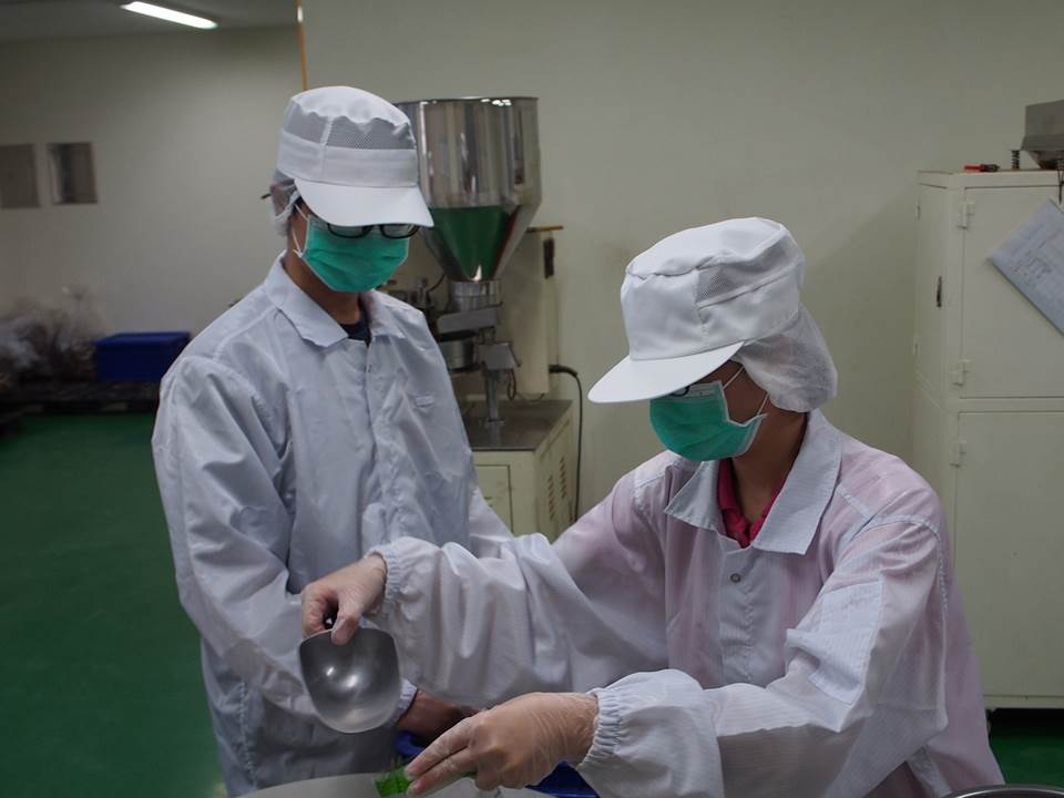 新进菜鸟连上19天班还遭资遣！血汗工厂该如何抵制？