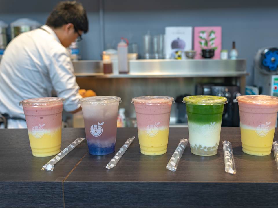 麻古茶坊祭月薪4万抢才！连锁手摇饮职缺、员工福利一次看
