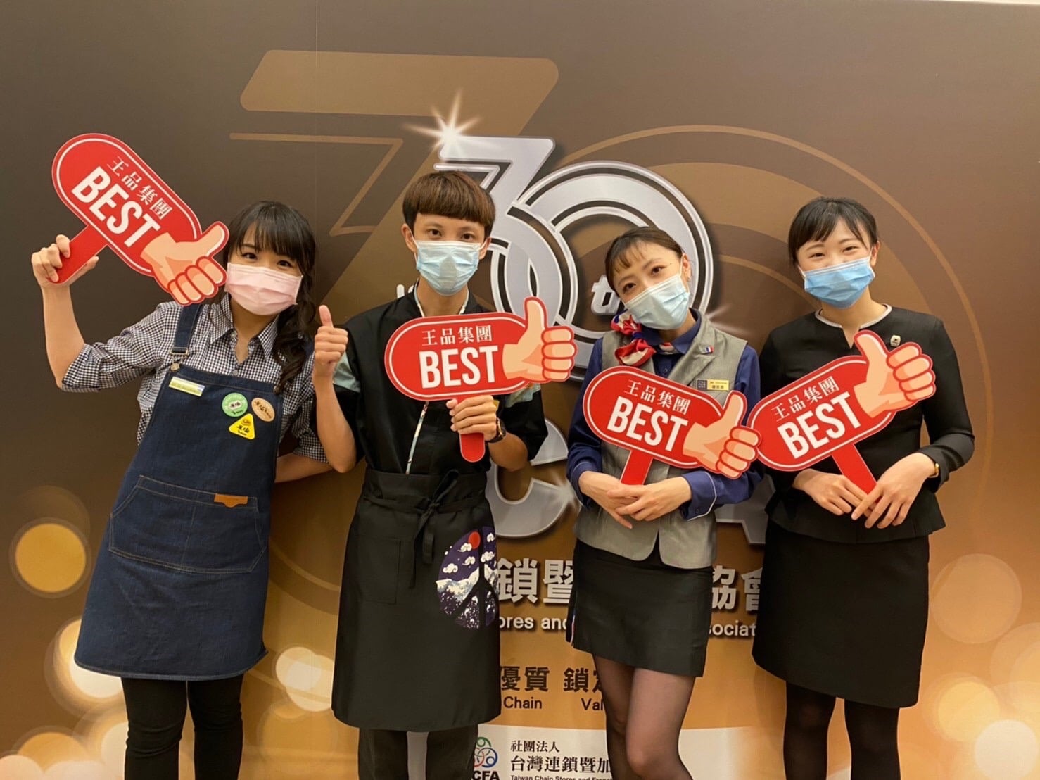 王品集团起薪4万抢人才！餐饮业急徵3千人，迎战年末火锅旺季