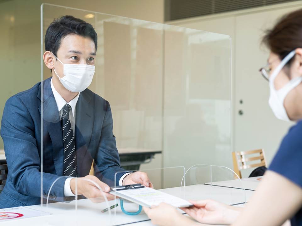 10万元劳保纾困贷款如何申请？下週一限时开办，5大请领条件一次看