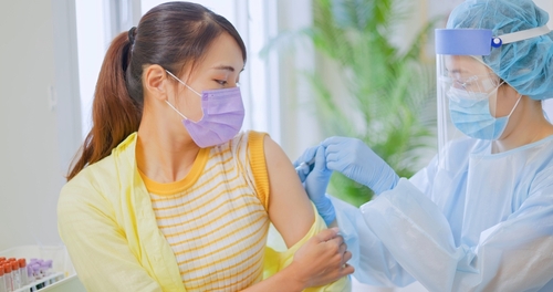 求职面试要求接种疫苗证明合法吗？劳动部给答案：有例外情形！