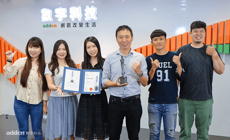 用铜板价美食午餐宠爱员工！518熊班首参加亚洲最佳企业雇主即获奖，这2家幸