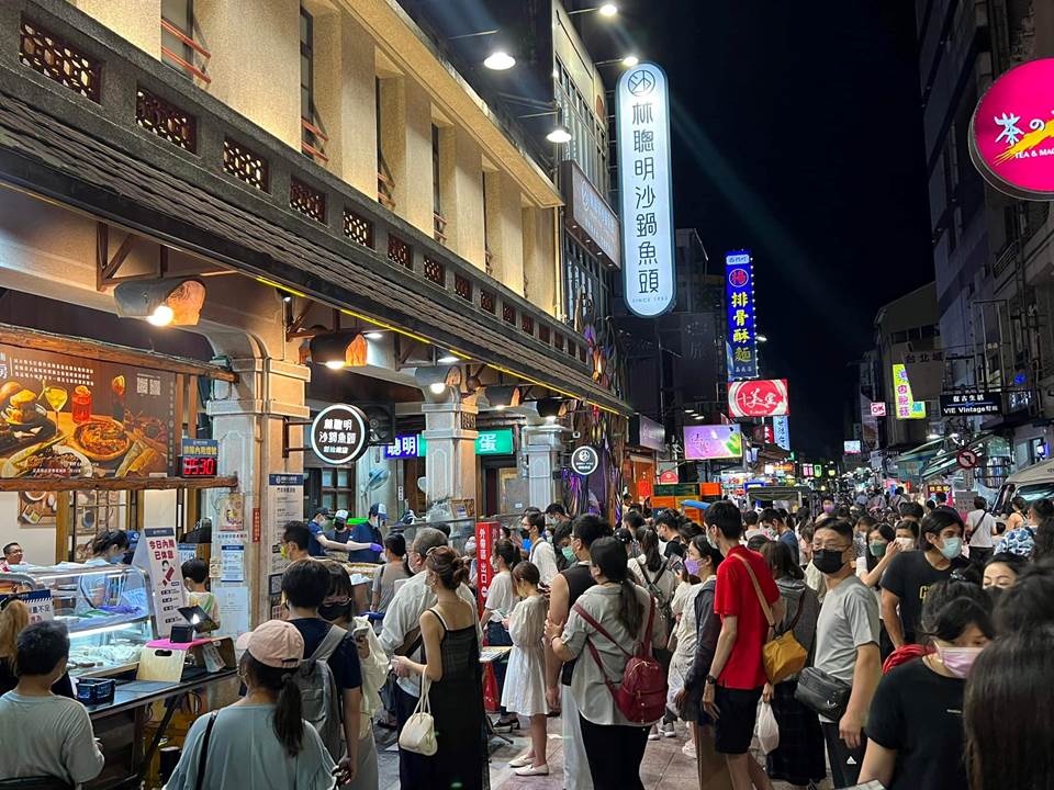 员工流动率高全因没认同感？为何林聪明沙锅鱼头执行长要带员工到剧团学走路