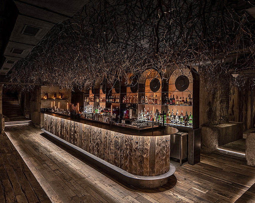 【店面装潢】精选全球3间超美灯光设计酒吧！国际级酒吧原来都这样装修？